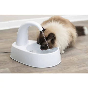 Trixie Drinking Fountain Curved Stream - ívókút (fehér) macskák részére (2,5l)