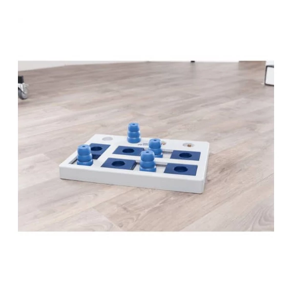 KT26.Trixie Chess Strategy Game - stratégiai játék (level 2) kutyák részére (40x10x27cm)