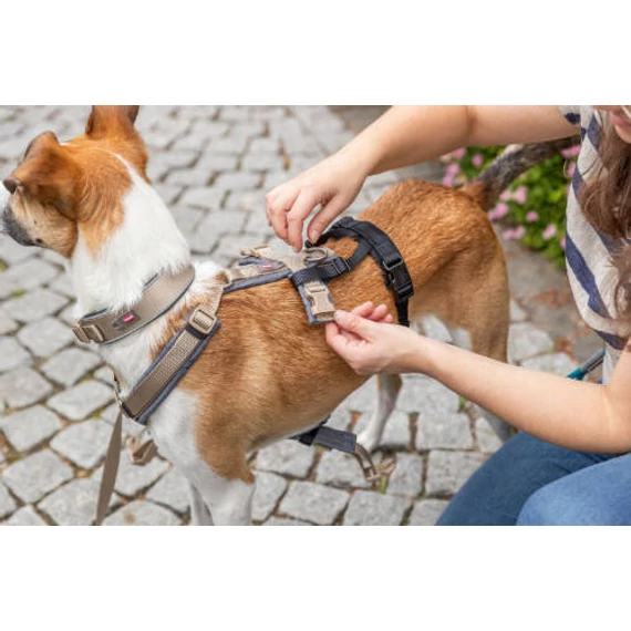 Trixie Stay Panic-adaptor for harnesses, (szökésbiztos) hámhoz csatlakoztatható védelem - fekete, M–L: 46–72 cm/20 mm